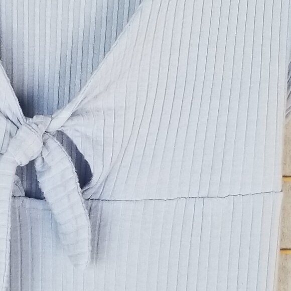 Sadie & Sage Stretch Knit Top Y2K Light Blue Size Medium Deep V-Neck - Picture 2 of 8